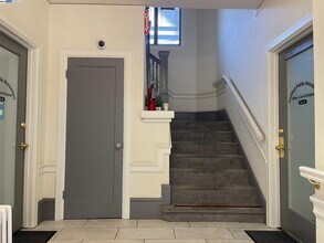 370 Grand Ave in Oakland, CA - Building Photo - Building Photo