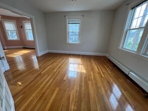 1 Prospect Ave in Norwood, MA - Foto de edificio - Building Photo
