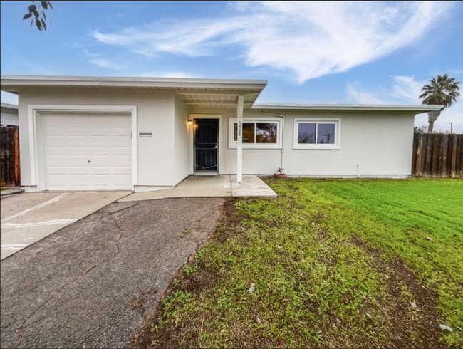 property at 5928 Lila Ln