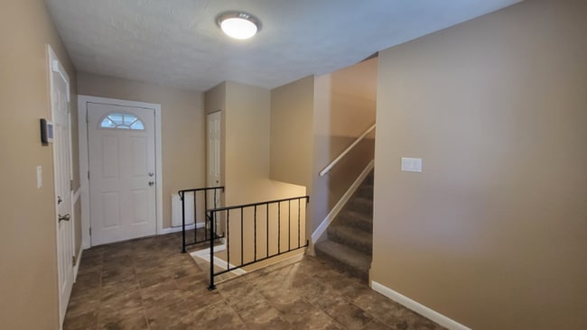 6830 Snead St in Colorado Springs, CO - Foto de edificio - Building Photo