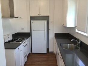 1601 N Harvard Blvd, Unit 1603 in Los Angeles, CA - Building Photo - Building Photo