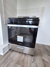 98 Main St, Unit Apt 2R in Woodbridge, NJ - Building Photo - Building Photo