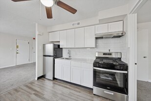 9305 Ashton Rd in Philadelphia, PA - Building Photo