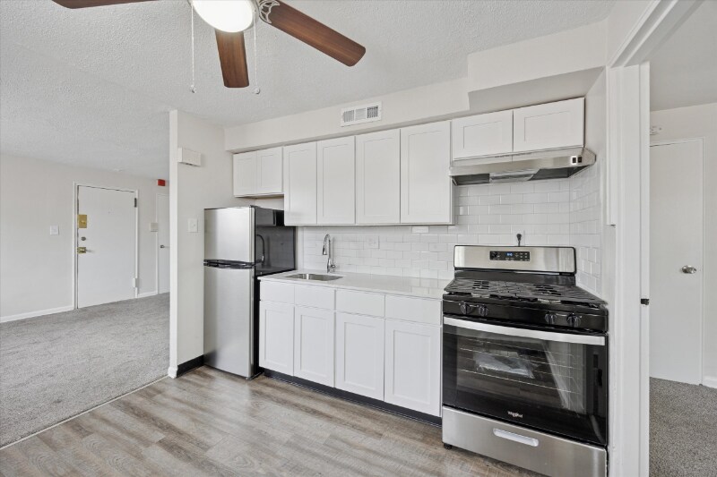 9305 Ashton Rd in Philadelphia, PA - Building Photo