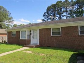 3553 Seay Ave, Unit A in Norfolk, VA - Building Photo