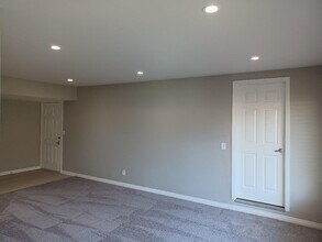 1440 Lambert W Rd, Unit 230 in La Habra, CA - Building Photo - Building Photo