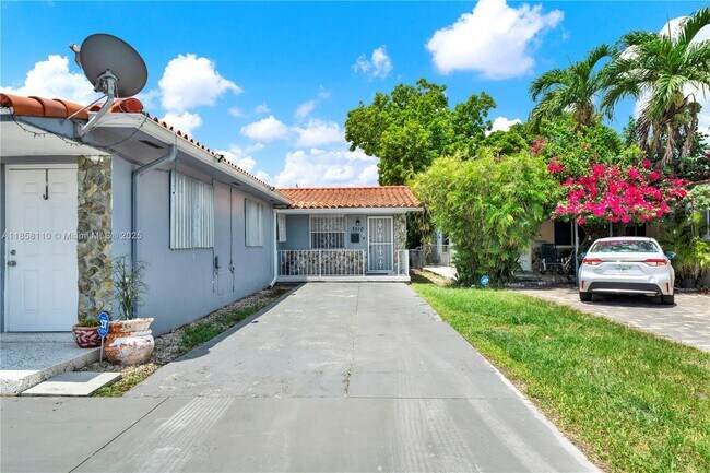 3510 SW 90th Ave in Miami, FL - Foto de edificio - Building Photo