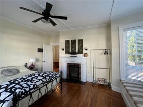 5 Elliot Pl-Unit -1 in Newport, RI - Building Photo - Building Photo