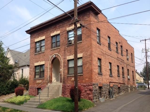 1618 N Lincoln St in Spokane, WA - Foto de edificio