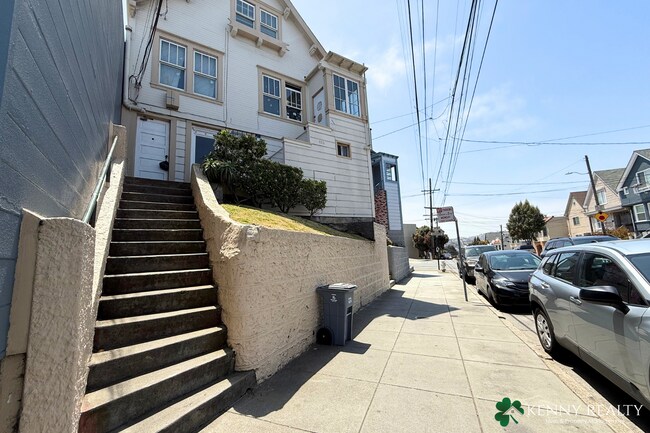 456 Silver Ave in San Francisco, CA - Building Photo - Building Photo