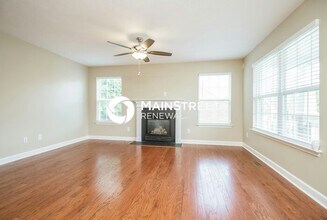 681 Smoky Mountains Dr in Gallatin, TN - Building Photo - Building Photo