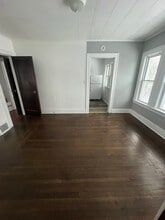 2315 Liberty St, Unit 2B in Erie, PA - Building Photo - Building Photo