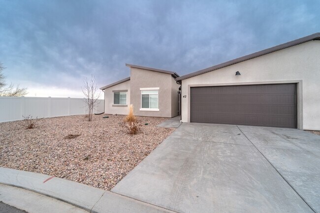 1825 N Lund Hwy in Cedar City, UT - Building Photo - Building Photo