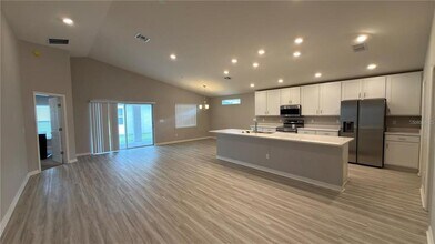 485 Windy Willow Wy in St. Cloud, FL - Building Photo - Building Photo
