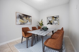 875 Wonderland Road South in London, ON - Building Photo - Building Photo