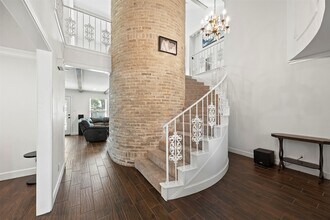 10507 Cypresswood Dr in Houston, TX - Building Photo - Building Photo