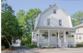 204 Bridge St, Unit 2 in Beverly, MA - Building Photo