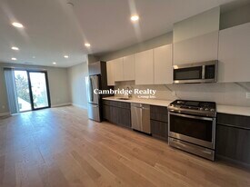 16 Central St, Unit F in Somerville, MA - Building Photo