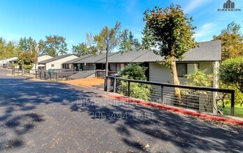 DT093 AWS in Auburn, WA - Building Photo - Interior Photo