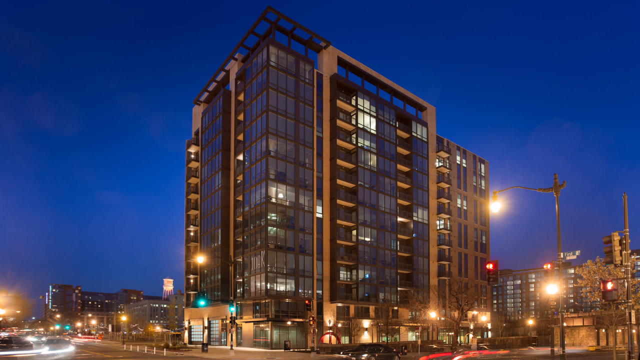 100K in Washington, DC - Foto de edificio