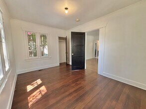 1142 W Kensington Rd in Los Angeles, CA - Building Photo - Building Photo
