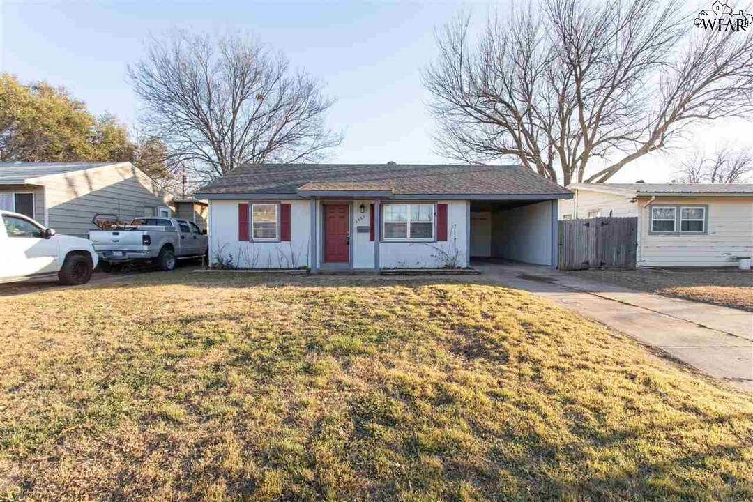 2939 Moffett Ave in Wichita Falls, TX - Building Photo
