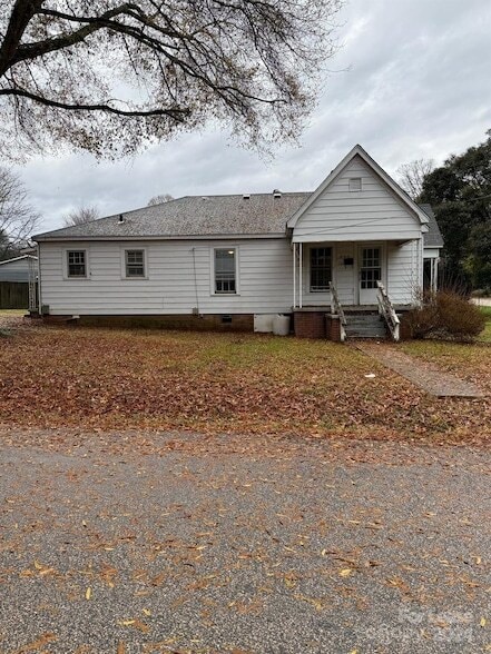 property at 703 Louise Ave