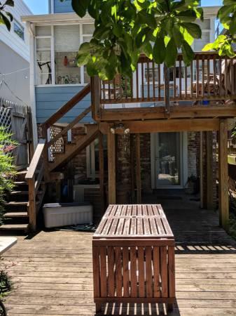 4117 Brandywine St., NW, Unit Middle Upstairs Bedroom in Washington, DC - Foto de edificio - Building Photo