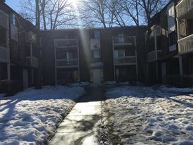 2256 Nichols Rd Apartments