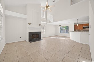 2883 Lost Cove Ct in Dickinson, TX - Building Photo - Building Photo