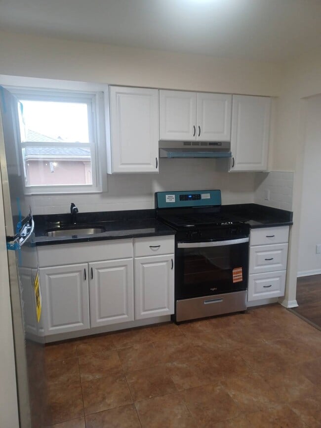 103-0-103102 102nd St in Queens, NY - Building Photo - Building Photo