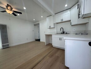 2669 Clyde Ave in Los Angeles, CA - Foto de edificio - Building Photo