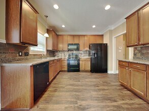 6137 Evening Star Ln in Knoxville, TN - Building Photo - Building Photo