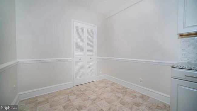 property at 711 N Broom St