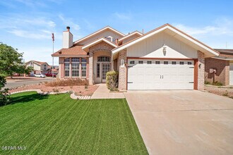 11001 Essex Falls Ln in El Paso, TX - Building Photo - Building Photo