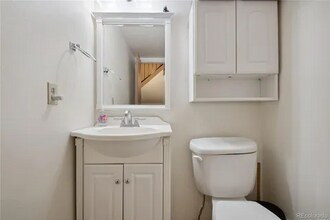 17664 E Loyola Dr in Aurora, CO - Building Photo - Building Photo