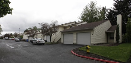 Ironwood Luxury in Vancouver, WA - Building Photo - Building Photo