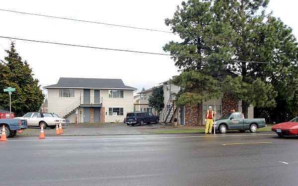 7023-7041 N Fessenden St in Portland, OR - Foto de edificio - Building Photo