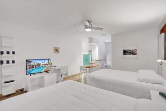 3215 NE 7th St, Unit SI FL2-ID1503986P in Pompano Beach, FL - Building Photo - Building Photo