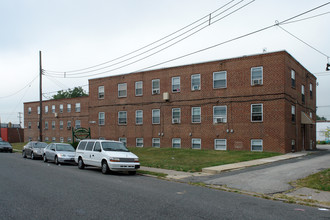 Mascher Court Apartments in Philadelphia, PA - Building Photo - Building Photo