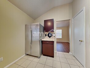 800 Castlewick Ct in Arlington, TX - Building Photo - Building Photo