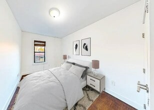 44th Street, Unit 9 in Queens, NY - Building Photo - Building Photo