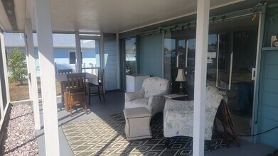 125 Cambridge Dr NW in Port Charlotte, FL - Building Photo - Building Photo