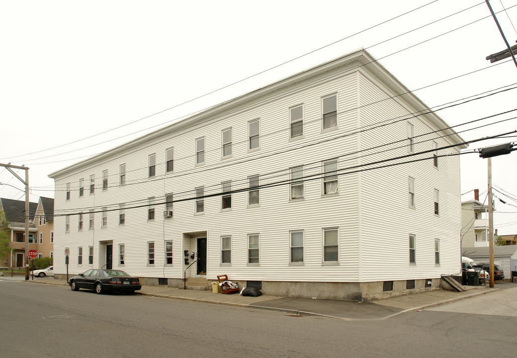 101 Putnam St in Manchester, NH - Building Photo