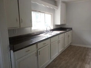 98 Camp Cir in Laurens, SC - Building Photo - Building Photo