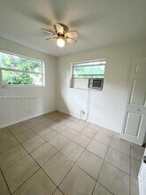 4951 SW 26th Ave-Unit -1 in Fort Lauderdale, FL - Building Photo - Building Photo