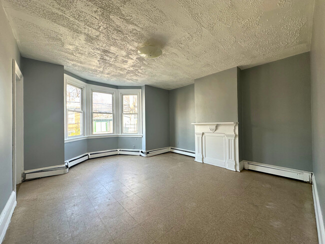 61 Hasbrouck St, Unit 2