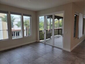 325 Doheny Way in Dana Point, CA - Building Photo - Building Photo