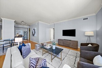 310 S Michigan Ave, Unit 2101 in Chicago, IL - Foto de edificio - Building Photo