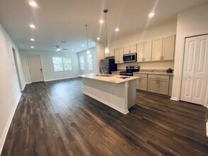 1325 James Ave S in St. Petersburg, FL - Building Photo - Building Photo